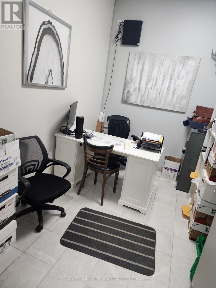 7 Metcalfe Street E, Strathroy-Caradoc, Ontario  N7G 1N9 - Photo 26 - X12707380