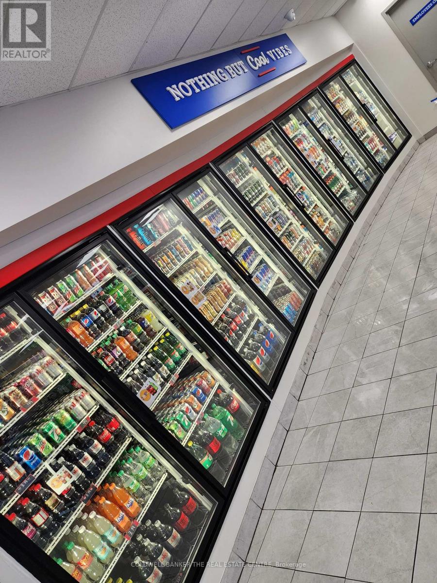 7 Metcalfe Street E, Strathroy-Caradoc, Ontario  N7G 1N9 - Photo 4 - X12707380