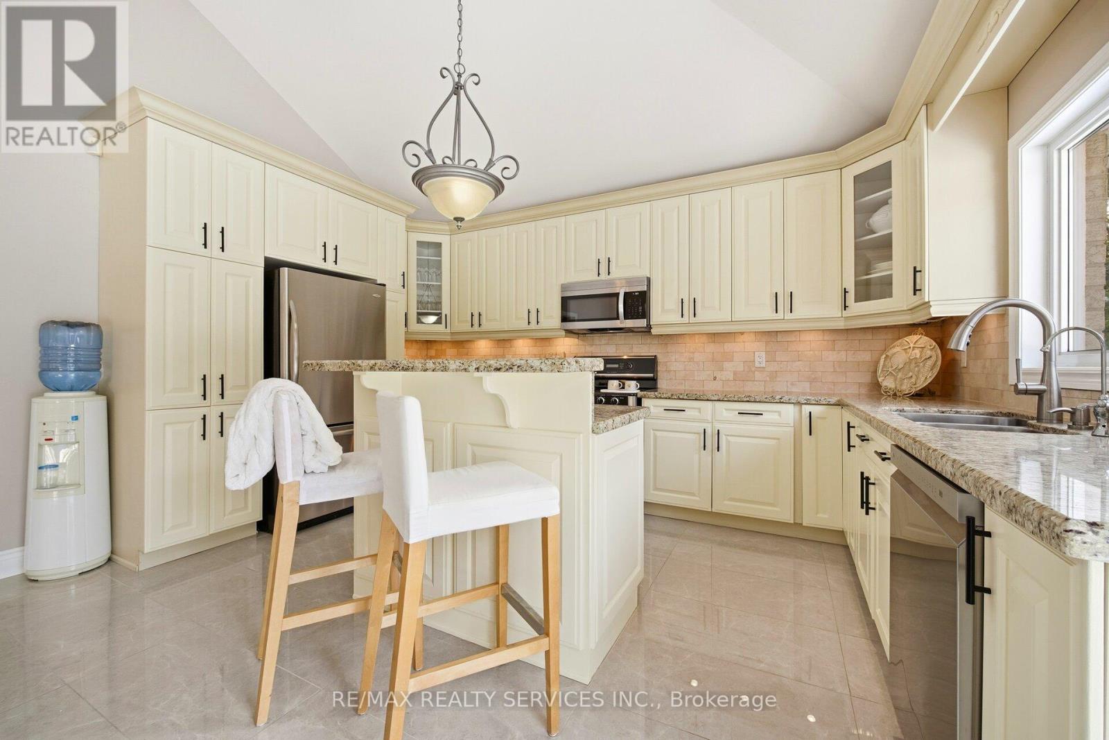 47 Brookhaven Crescent, East Garafraxa, Ontario  L9W 7M9 - Photo 19 - X12685870