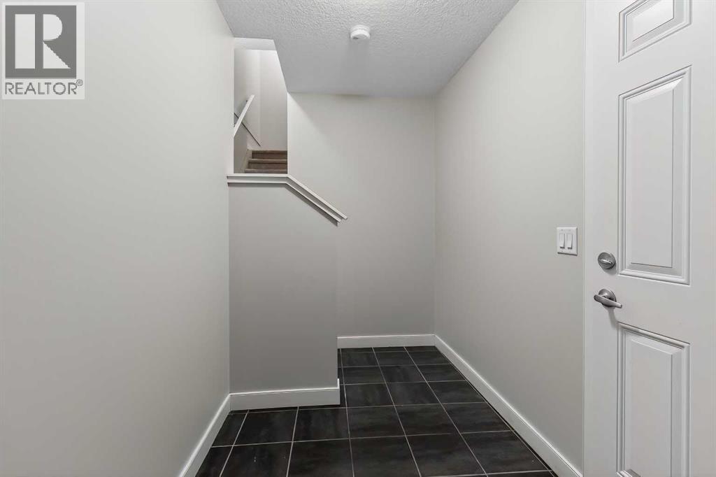 43 Redstone Circle Ne, Calgary, Alberta  T3N 0M8 - Photo 13 - A2274037