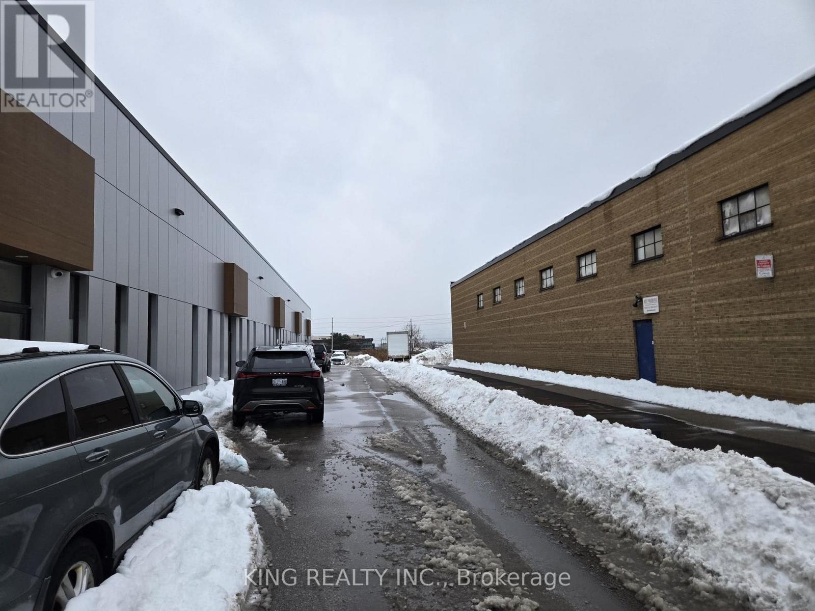 12 - 120 Norfinch Drive, Toronto, Ontario  M3N 1X3 - Photo 20 - W12707390