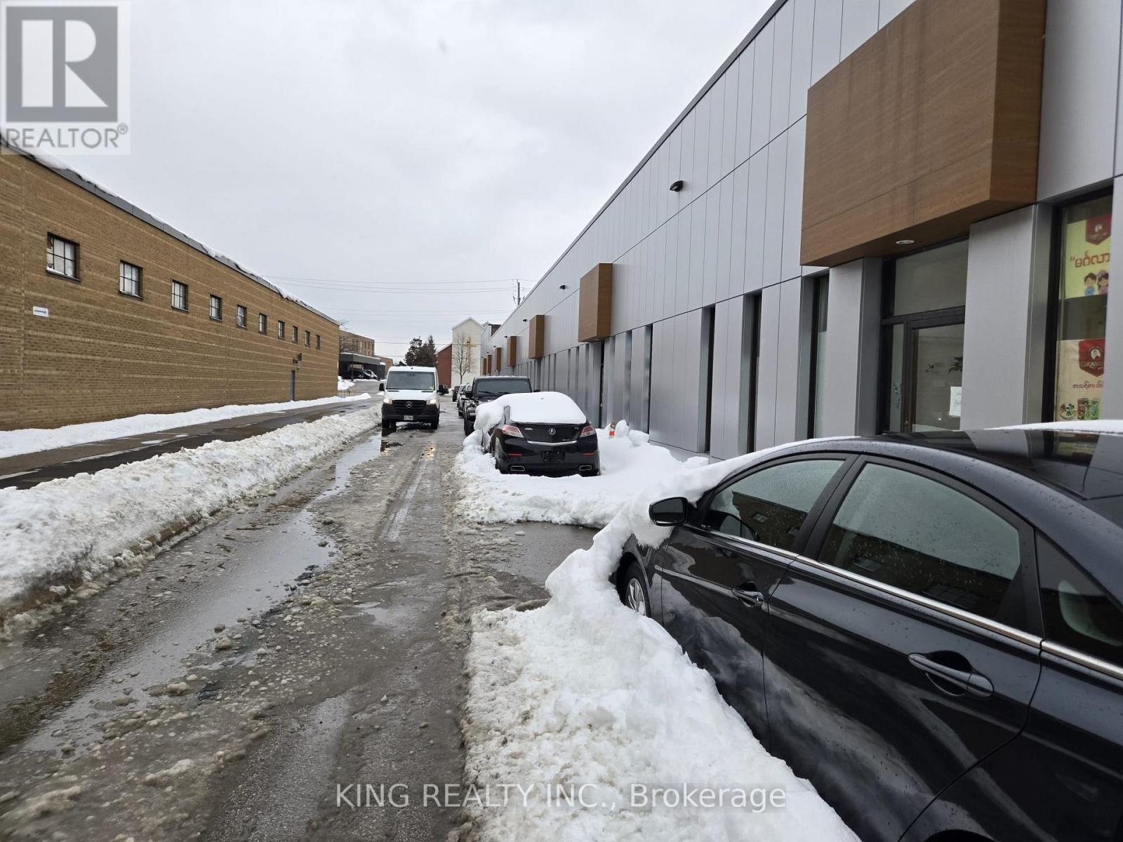 12 - 120 Norfinch Drive, Toronto, Ontario  M3N 1X3 - Photo 21 - W12707390