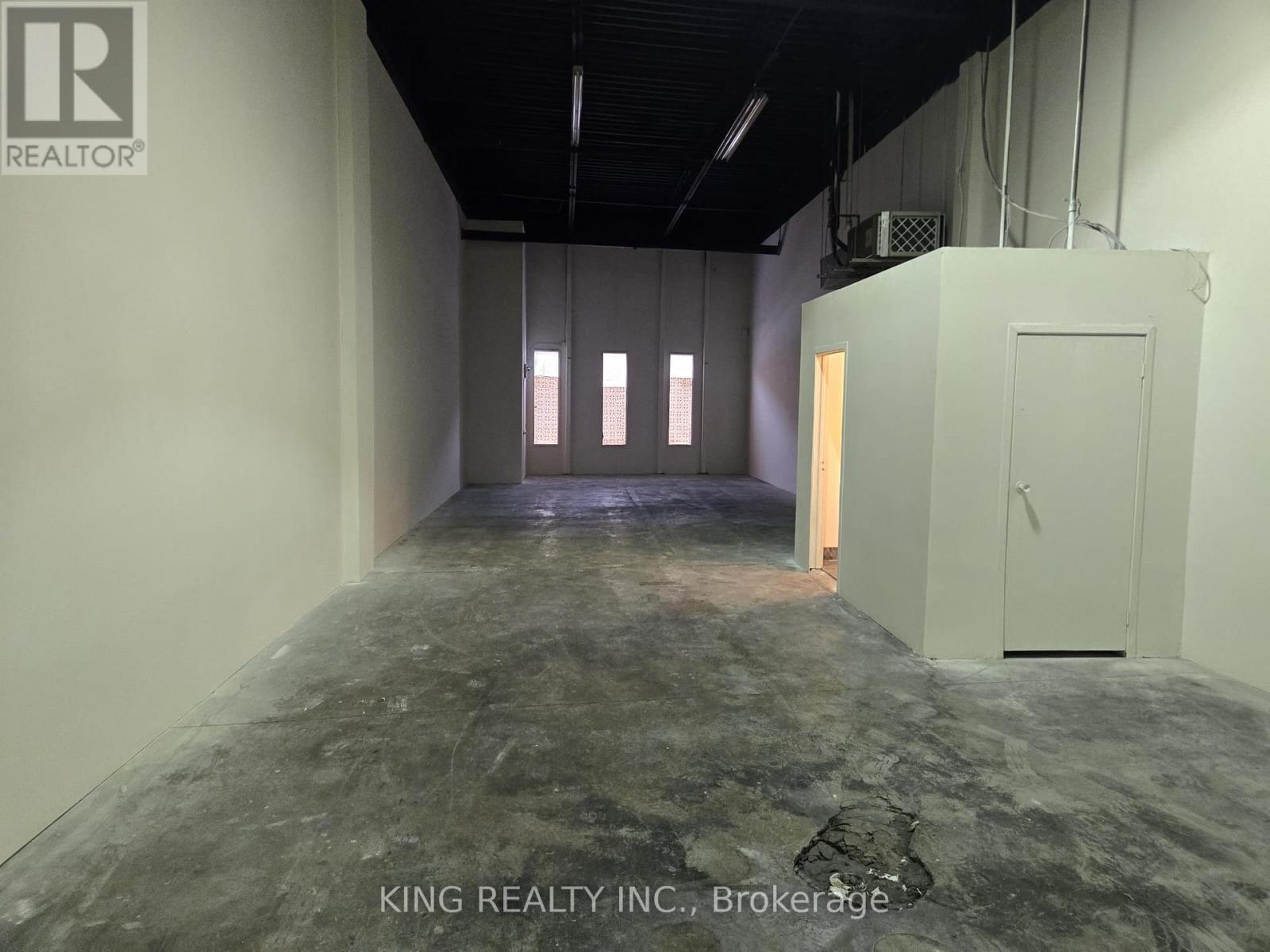 12 - 120 Norfinch Drive, Toronto, Ontario  M3N 1X3 - Photo 7 - W12707390