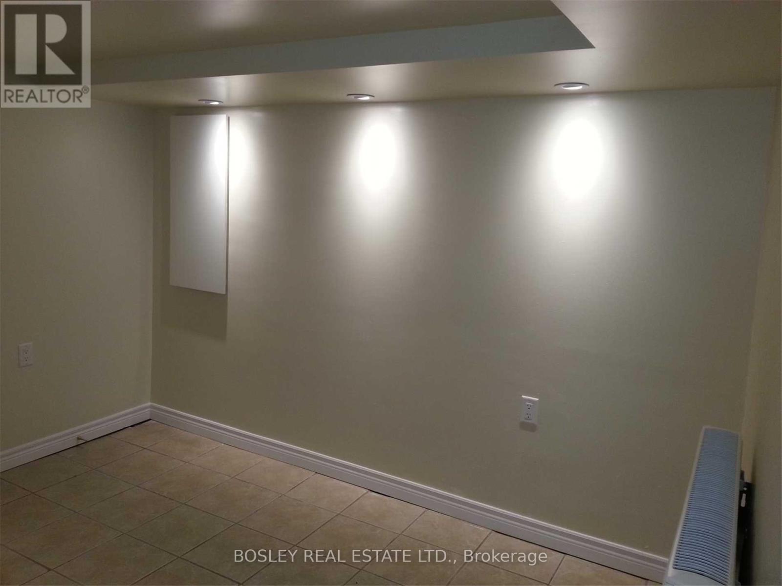 3 - 97 Rosemount Avenue, Toronto, Ontario  M9N 3B6 - Photo 6 - W12707406