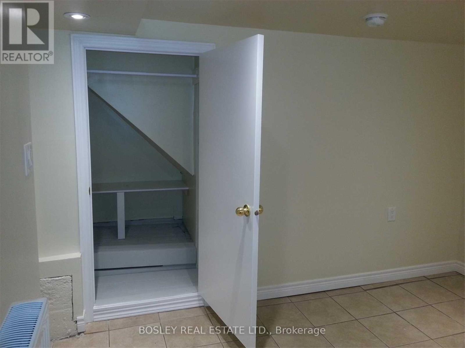 3 - 97 Rosemount Avenue, Toronto, Ontario  M9N 3B6 - Photo 7 - W12707406