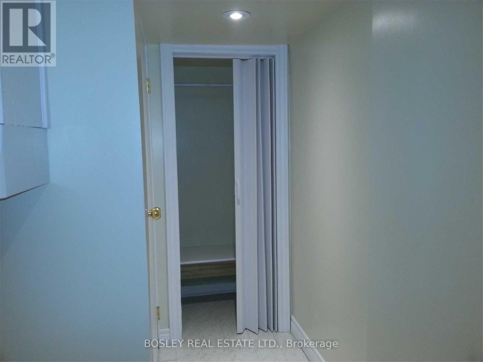 3 - 97 Rosemount Avenue, Toronto, Ontario  M9N 3B6 - Photo 9 - W12707406