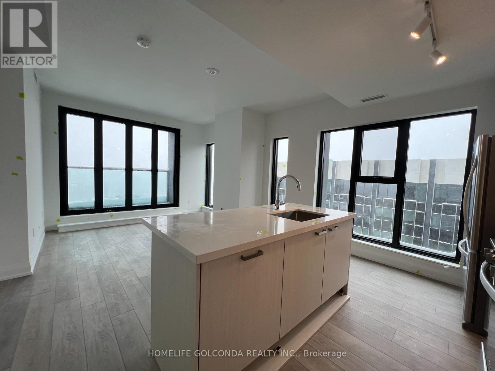 2007 - 20 Soudan Avenue, Toronto, Ontario  M4S 0E2 - Photo 4 - C12679282