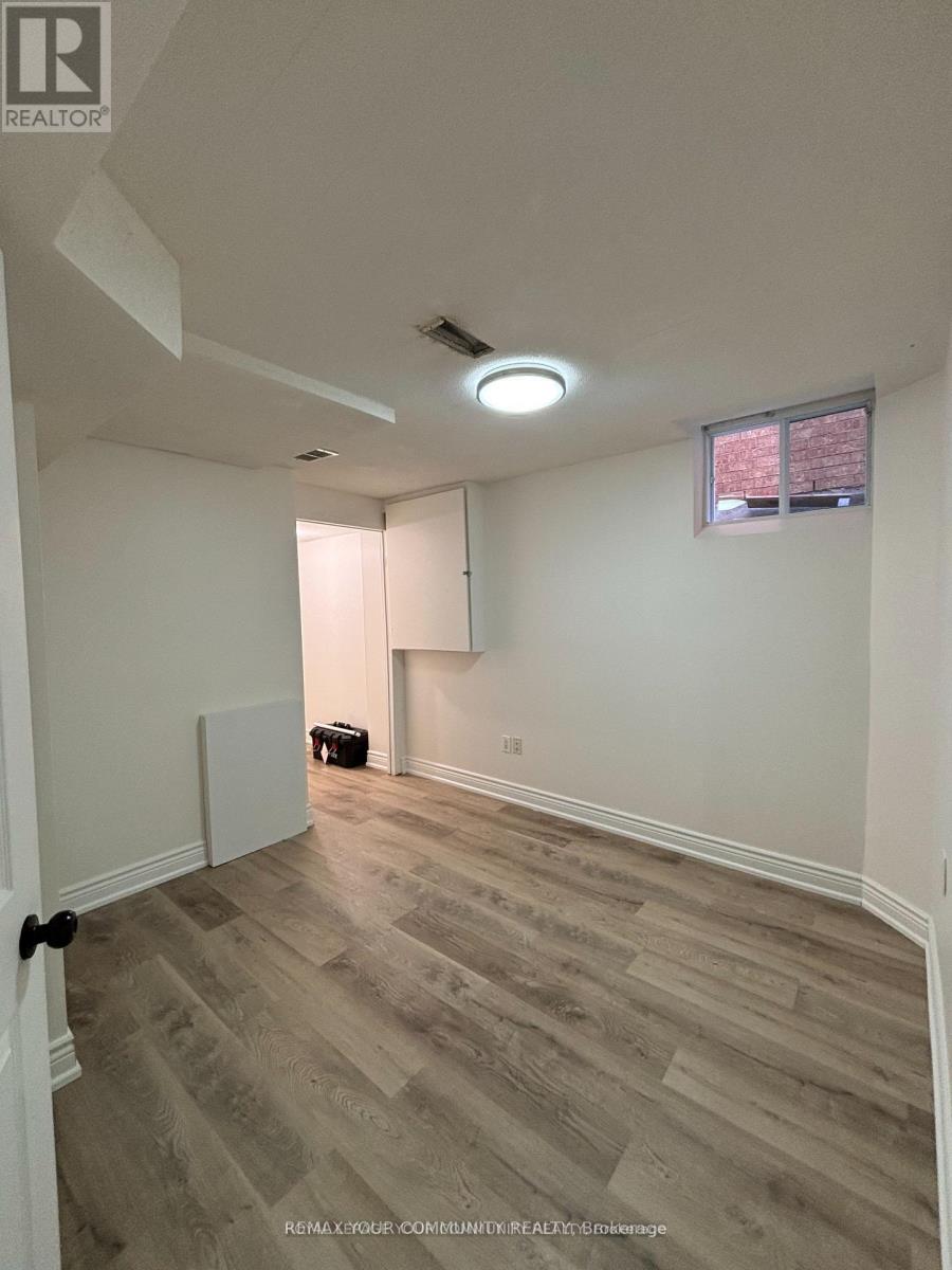 Bsmt - 36 Umbria Crescent, Vaughan, Ontario  L4H 2E1 - Photo 4 - N12707360