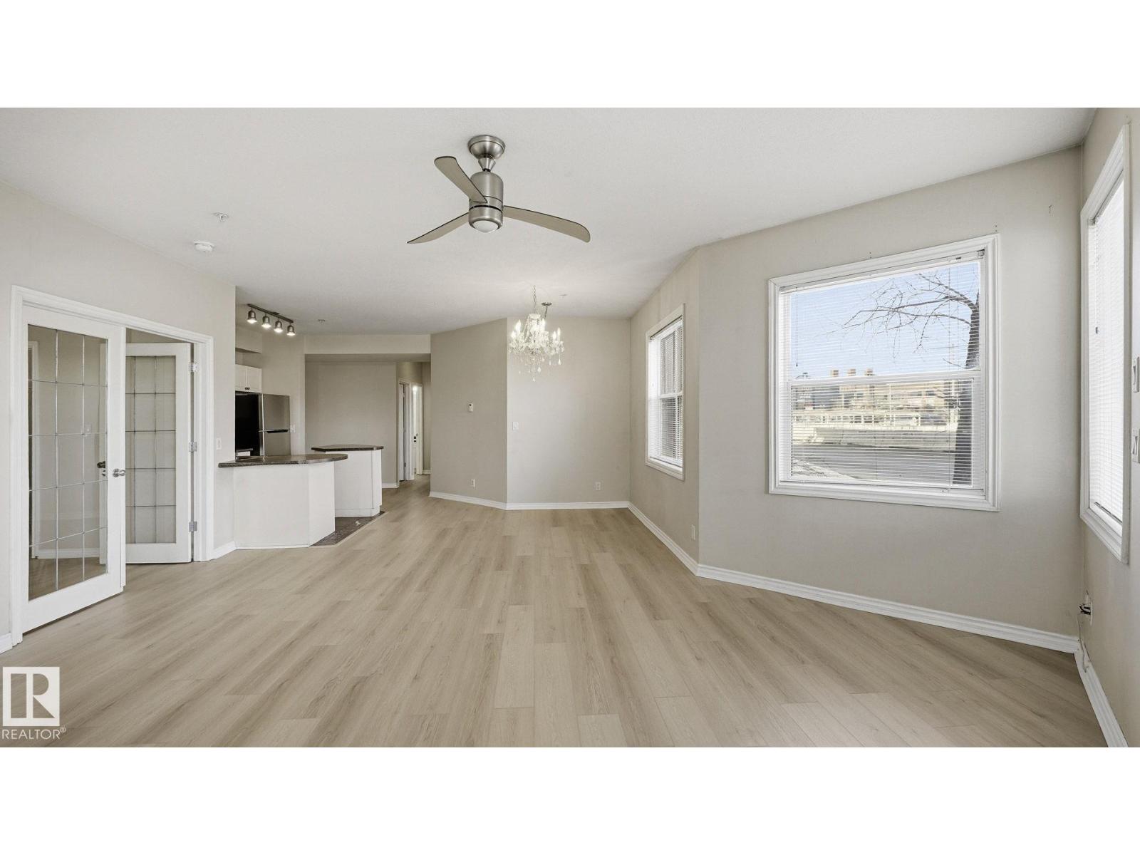 #101 10346 117 St Nw, Edmonton, Alberta  T5K 2Y7 - Photo 5 - E4470429