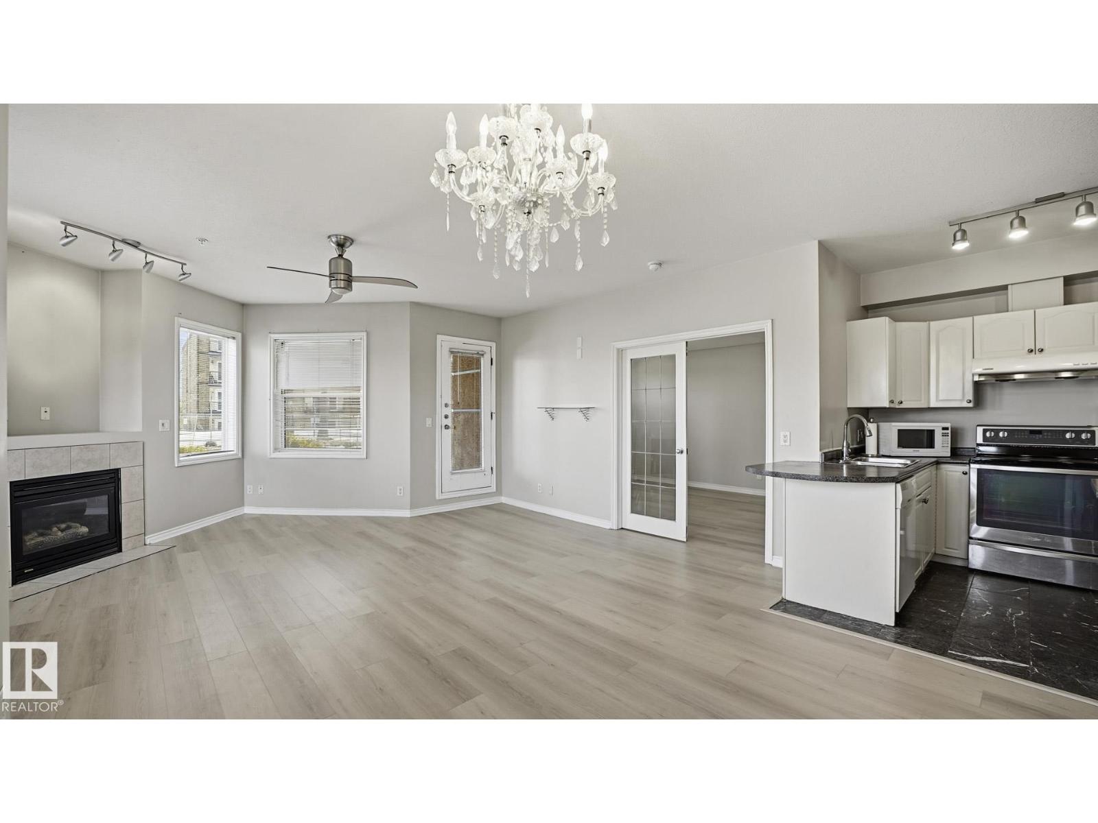 #101 10346 117 St Nw, Edmonton, Alberta  T5K 2Y7 - Photo 6 - E4470429