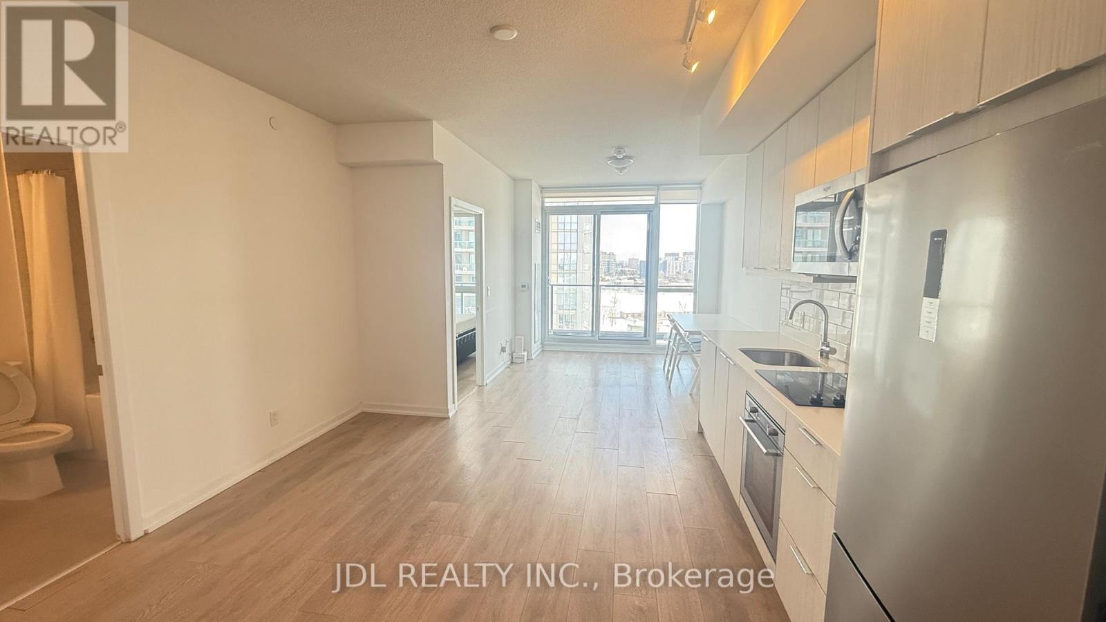 901 - 36 Forest Manor Street, Toronto, Ontario  M2J 1M5 - Photo 3 - C12602428