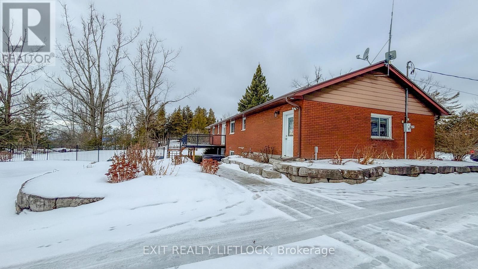 2105 Deer Bay Road, Selwyn, Ontario  K0L 2H0 - Photo 25 - X12703144