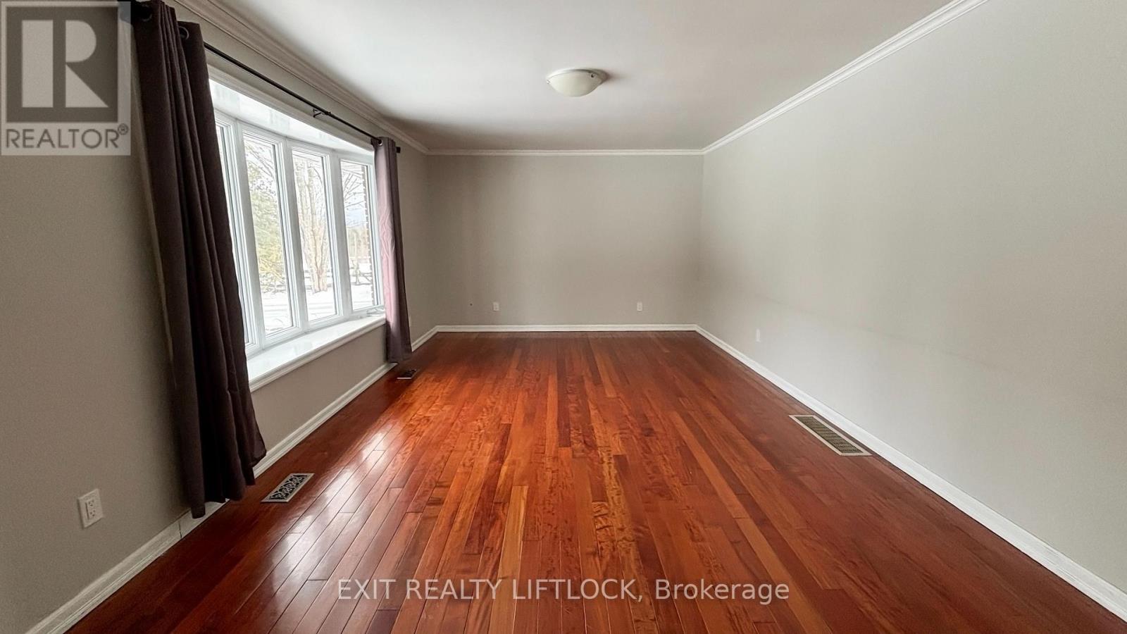 2105 Deer Bay Road, Selwyn, Ontario  K0L 2H0 - Photo 9 - X12703144