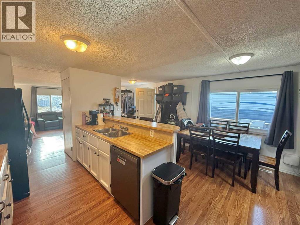 122 Nickerson Avenue, Hinton, Alberta  T7V 1A4 - Photo 7 - A2268924