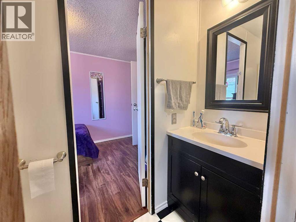 122 Nickerson Avenue, Hinton, Alberta  T7V 1A4 - Photo 11 - A2268924