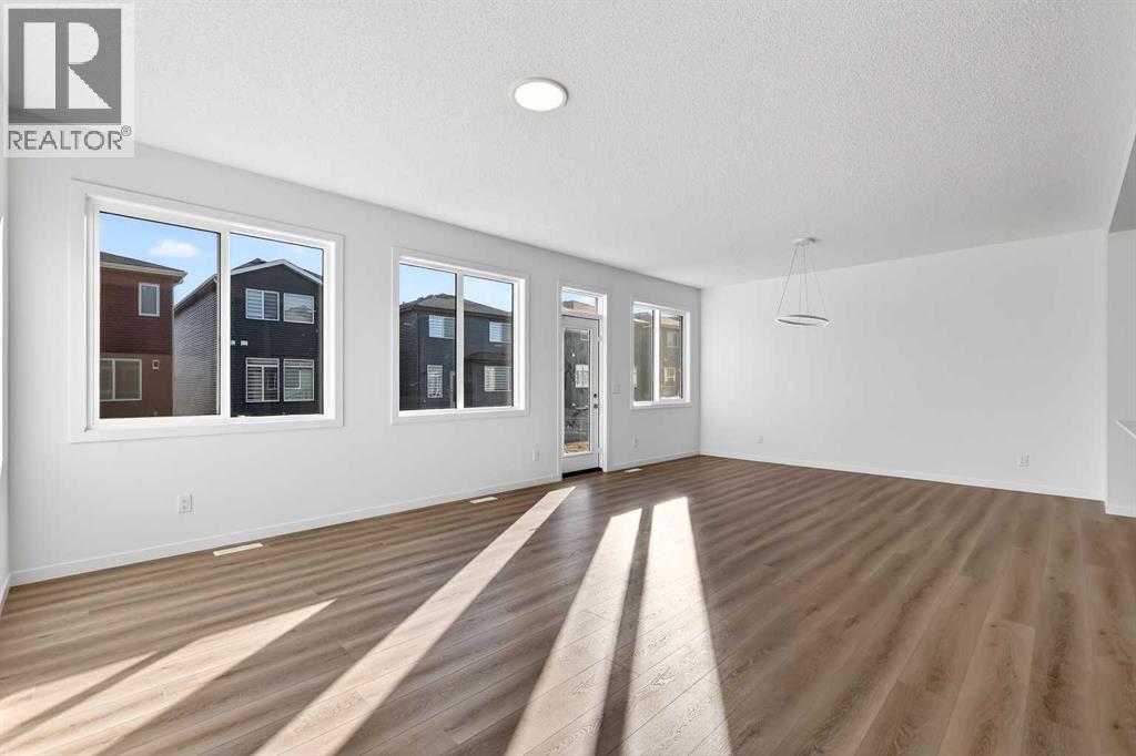 20 Corner Glen Green Ne, Calgary, Alberta  T3N 2P5 - Photo 5 - A2276086