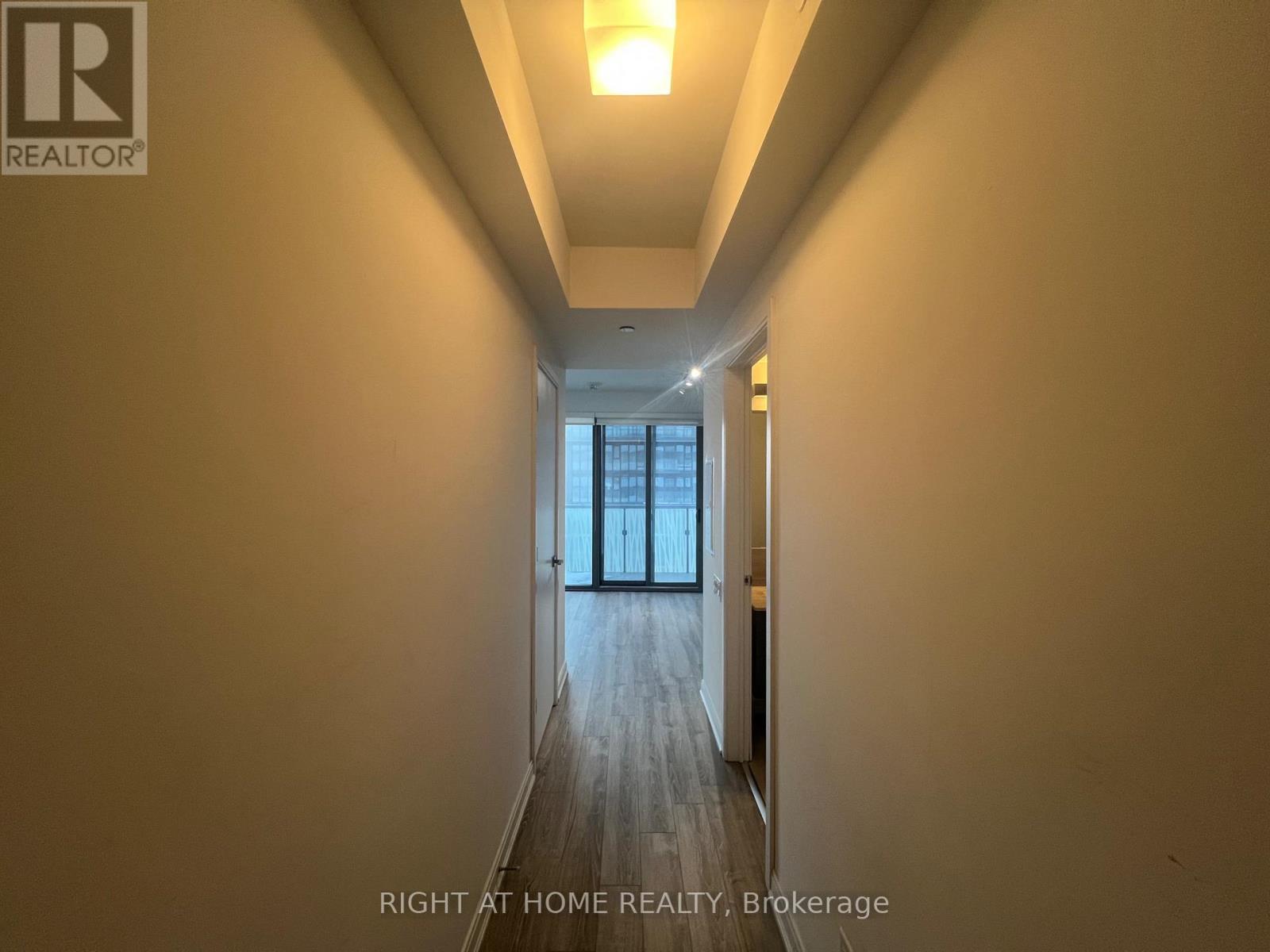 3312 - 50 Charles Street E, Toronto, Ontario  M4Y 0C3 - Photo 2 - C12681786