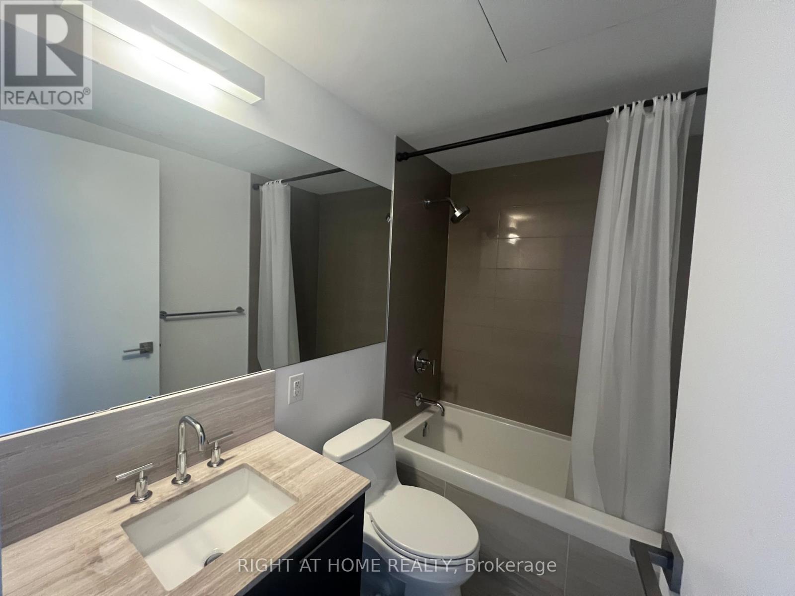 3312 - 50 Charles Street E, Toronto, Ontario  M4Y 0C3 - Photo 11 - C12681786