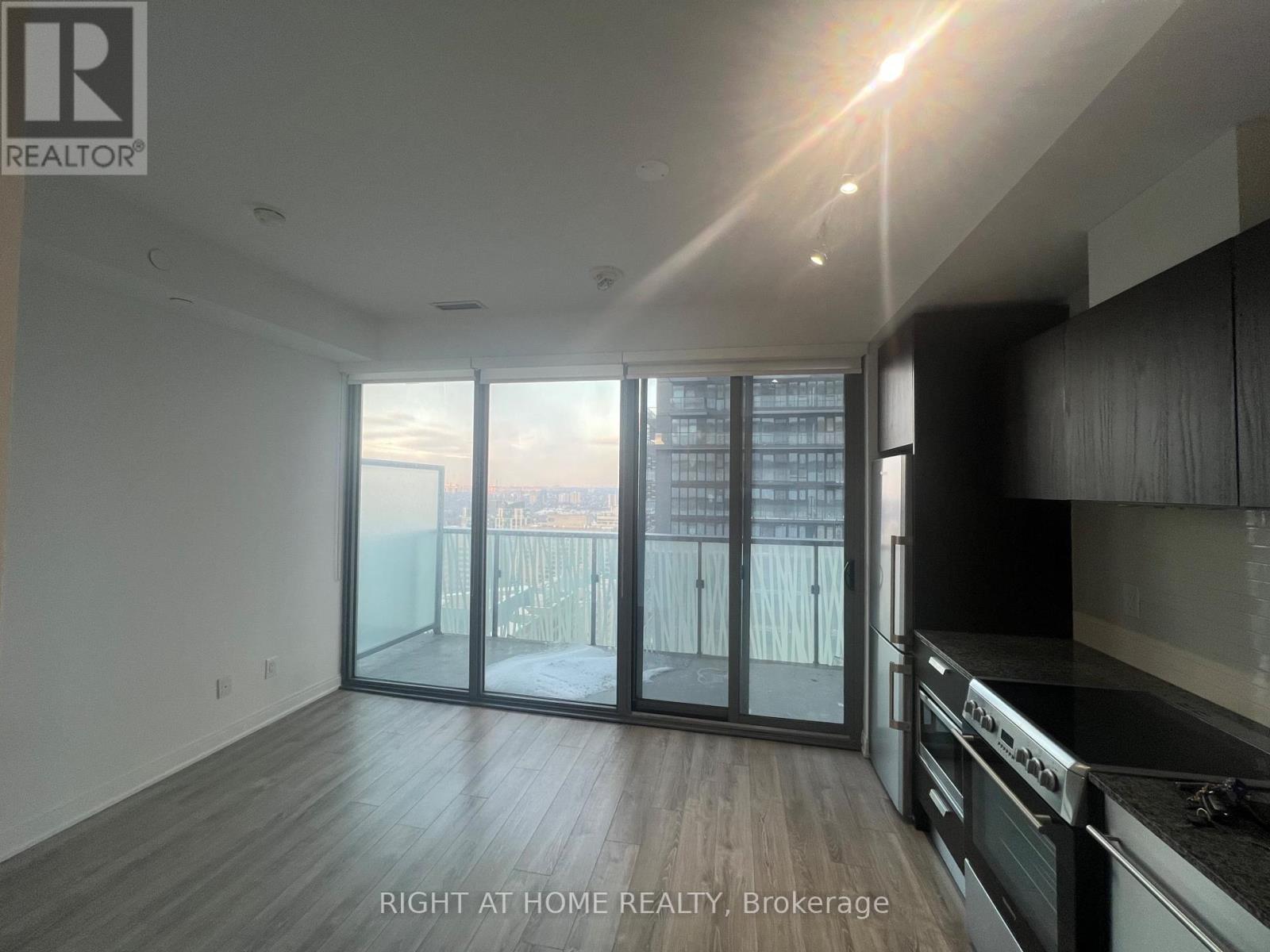 3312 - 50 Charles Street E, Toronto, Ontario  M4Y 0C3 - Photo 4 - C12681786