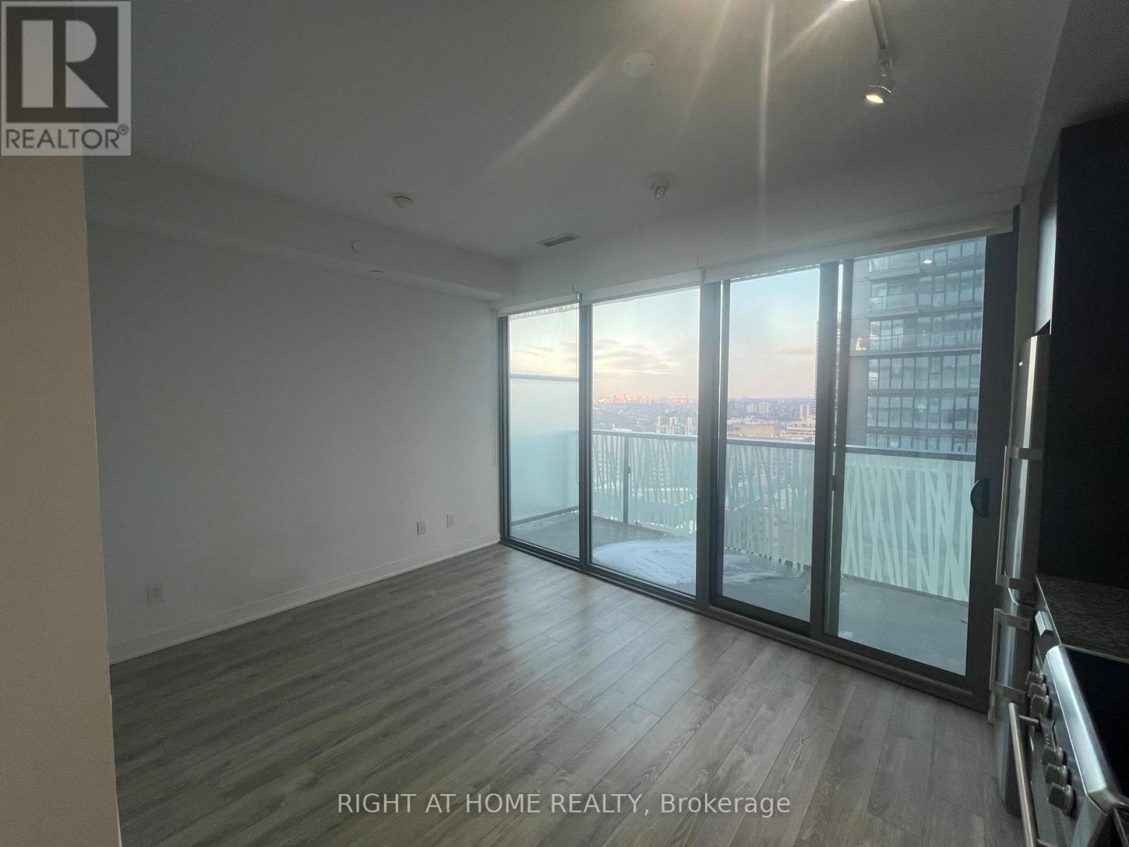 3312 - 50 Charles Street E, Toronto, Ontario  M4Y 0C3 - Photo 5 - C12681786