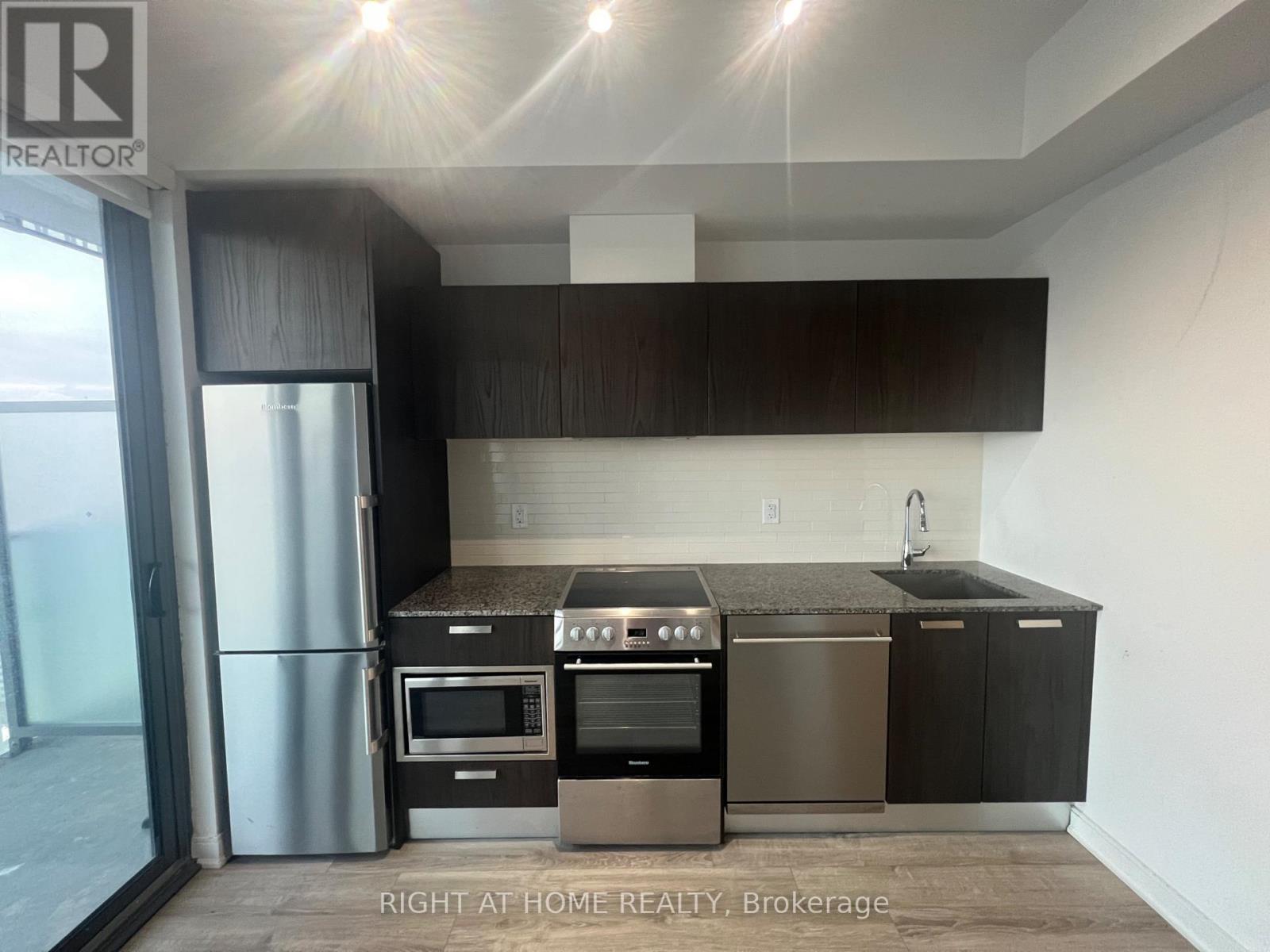 3312 - 50 Charles Street E, Toronto, Ontario  M4Y 0C3 - Photo 8 - C12681786