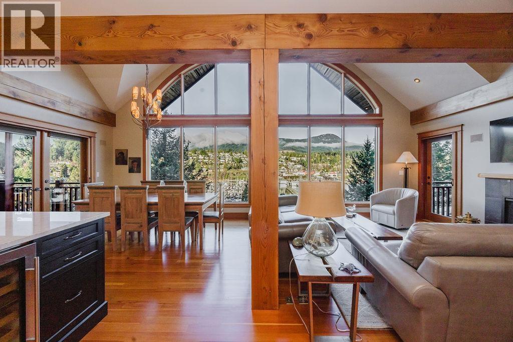 401 Skyline Drive, Gibsons, British Columbia  V0N 1V8 - Photo 11 - R3080514