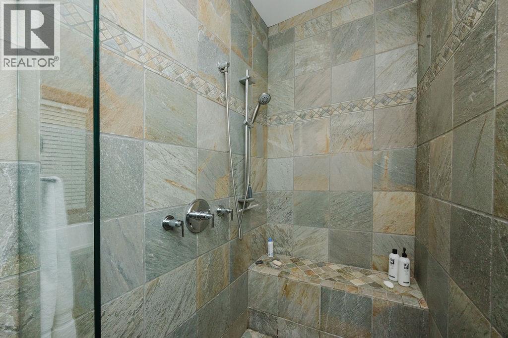 401 Skyline Drive, Gibsons, British Columbia  V0N 1V8 - Photo 25 - R3080514