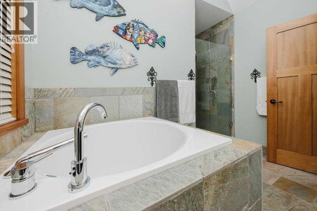 401 Skyline Drive, Gibsons, British Columbia  V0N 1V8 - Photo 26 - R3080514