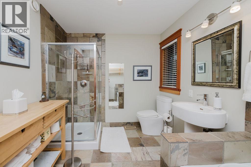 401 Skyline Drive, Gibsons, British Columbia  V0N 1V8 - Photo 31 - R3080514