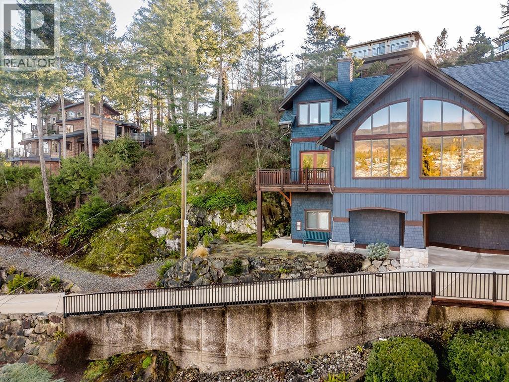 401 Skyline Drive, Gibsons, British Columbia  V0N 1V8 - Photo 38 - R3080514