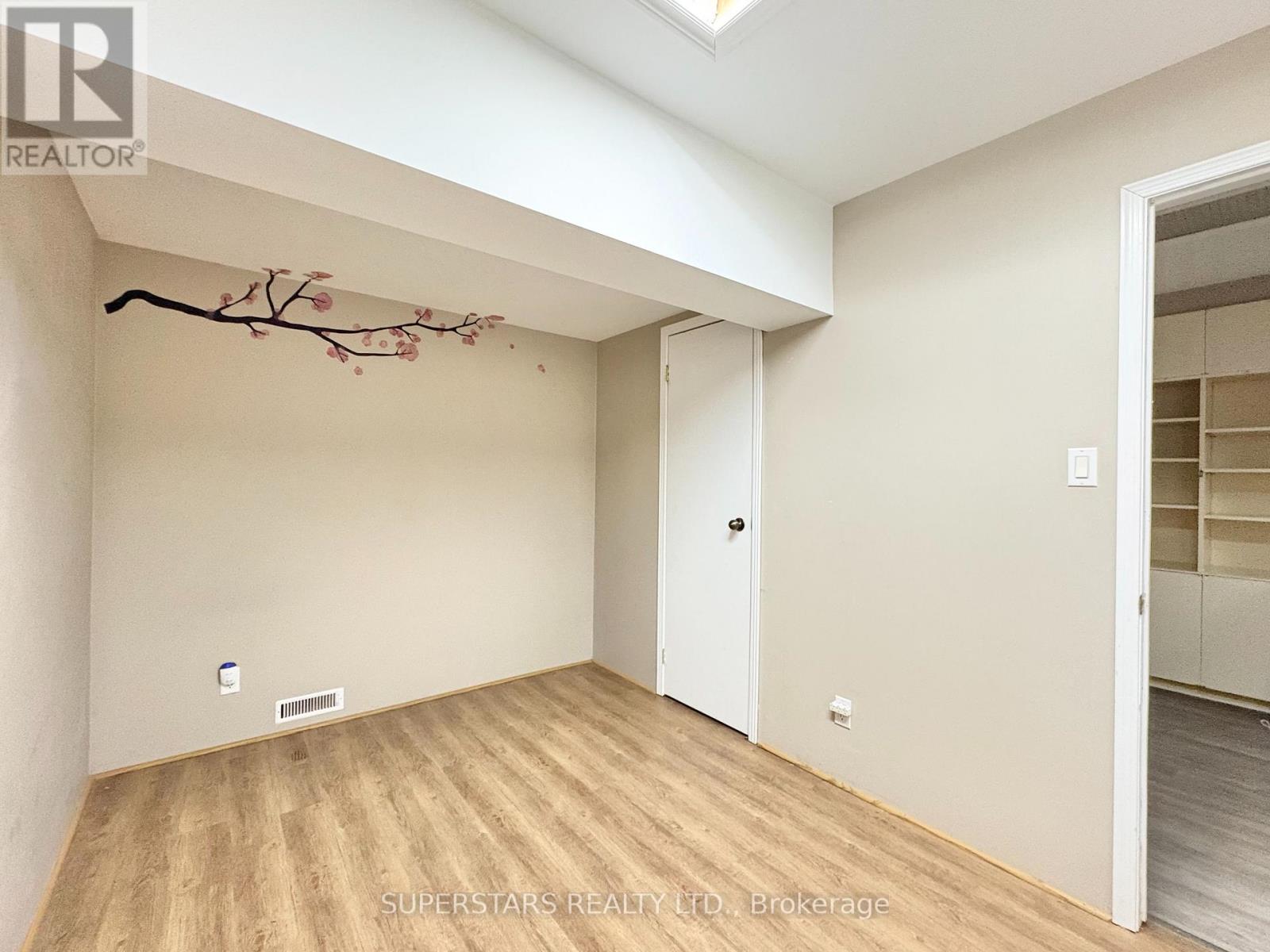 Bsmt - 92 Francine Drive, Toronto, Ontario  M2H 2G7 - Photo 5 - C12707426