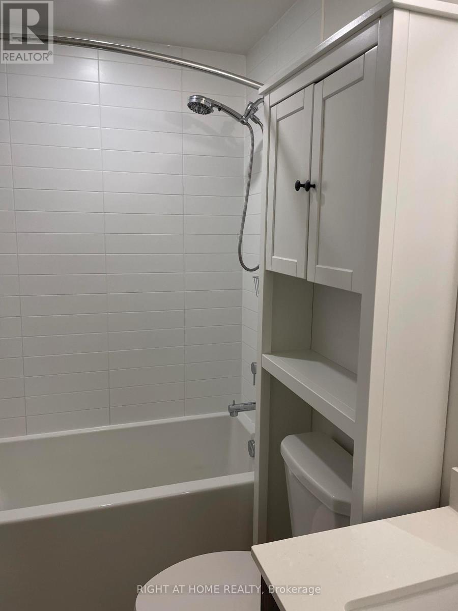 1405 - 576 Front Street W, Toronto, Ontario  M5V 0P8 - Photo 10 - C12707436