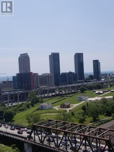 1405 - 576 Front Street W, Toronto, Ontario  M5V 0P8 - Photo 3 - C12707436