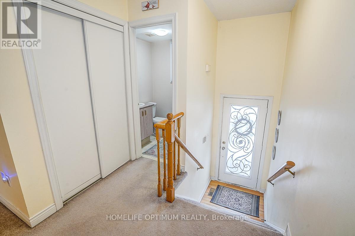 4 Smales Drive N, Ajax, Ontario  L1Z 1G5 - Photo 2 - E12707438