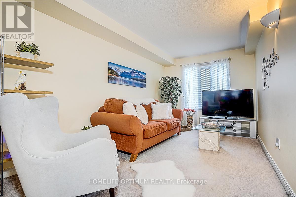 4 Smales Drive N, Ajax, Ontario  L1Z 1G5 - Photo 3 - E12707438