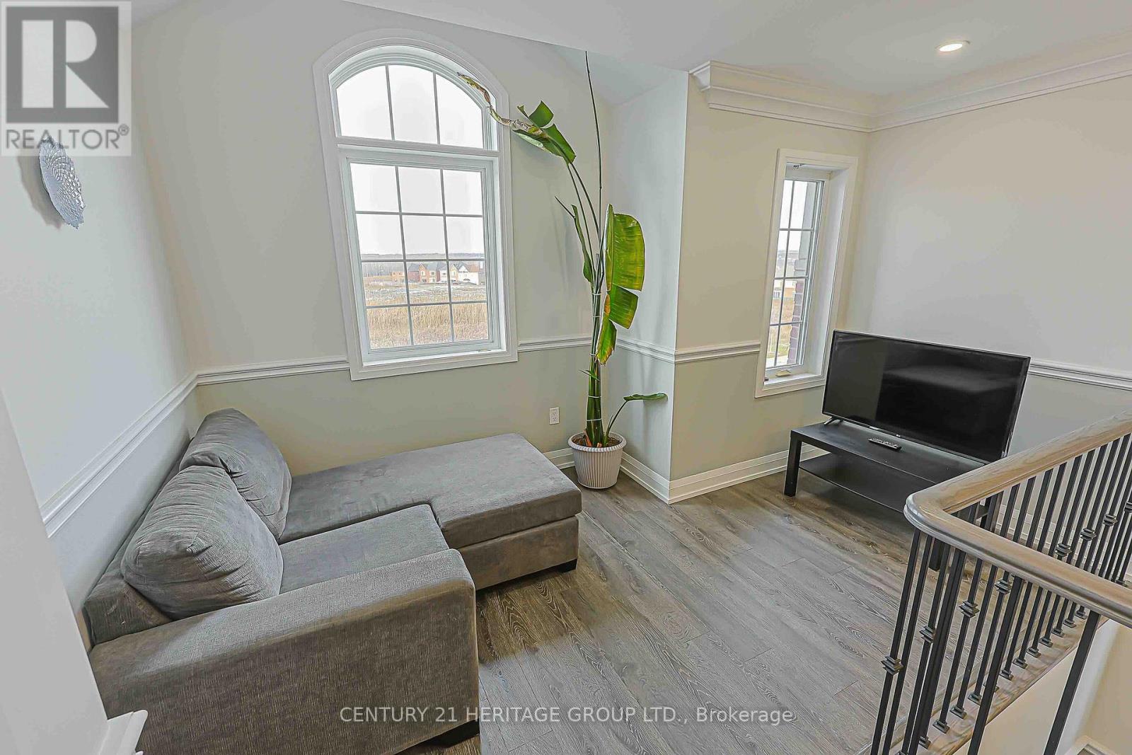 108 Frank Kelly Drive, East Gwillimbury, Ontario  L9N 0V3 - Photo 11 - N12707434