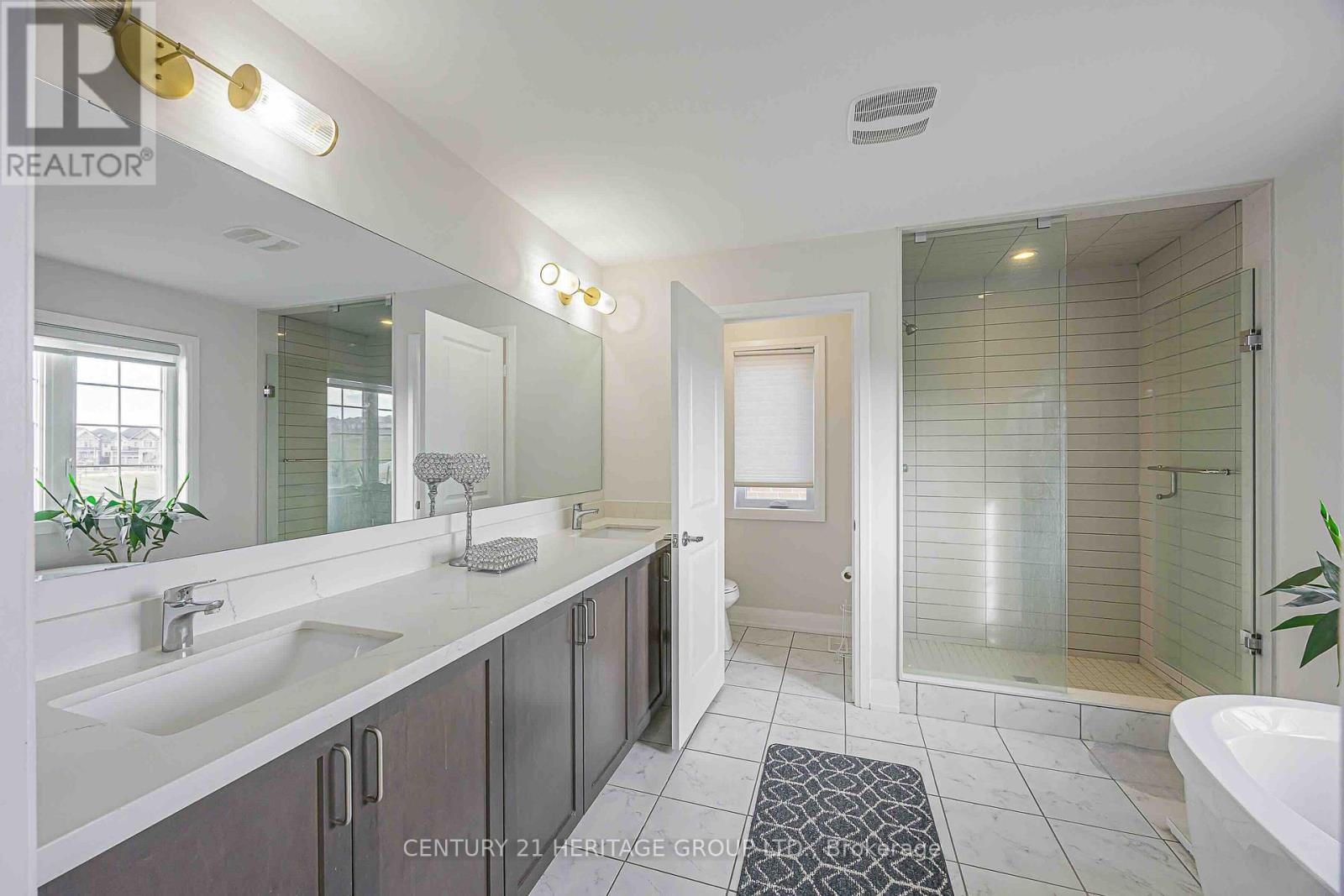 108 Frank Kelly Drive, East Gwillimbury, Ontario  L9N 0V3 - Photo 13 - N12707434