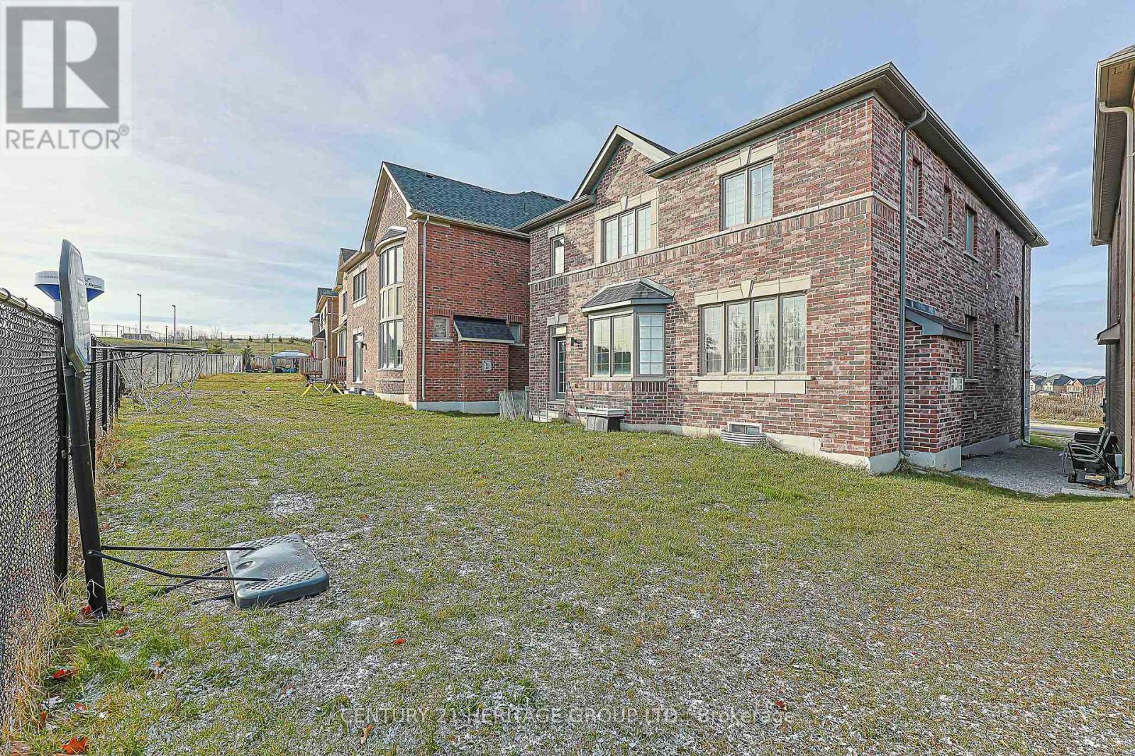108 Frank Kelly Drive, East Gwillimbury, Ontario  L9N 0V3 - Photo 23 - N12707434