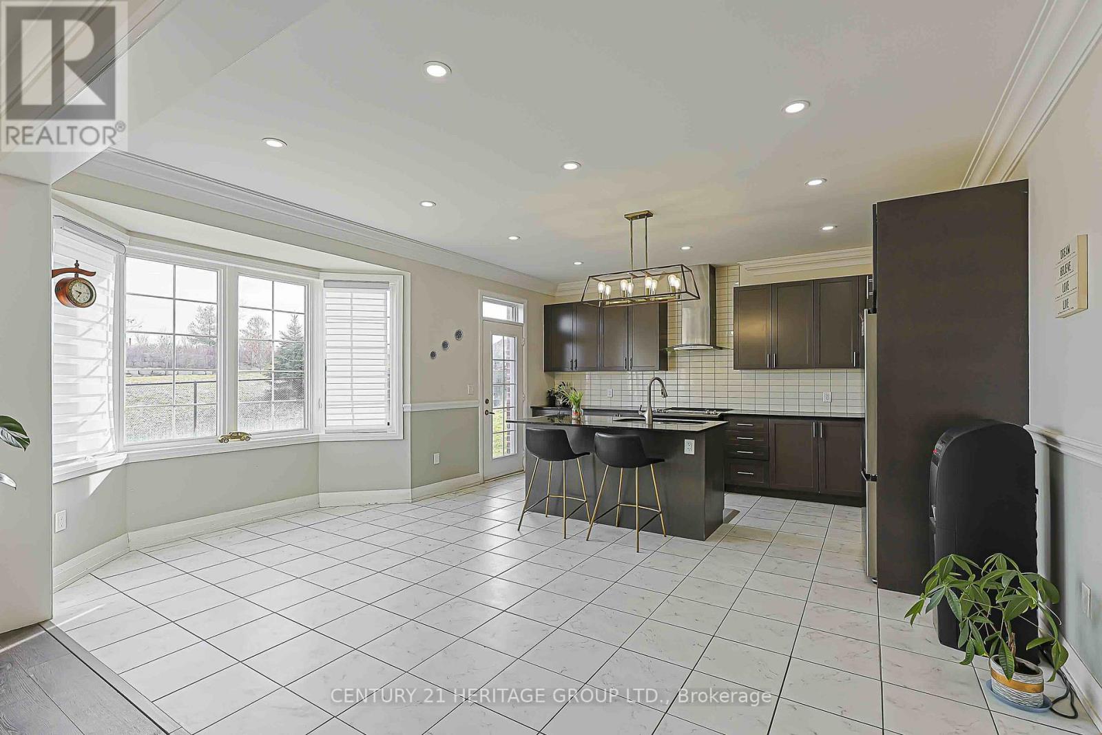 108 Frank Kelly Drive, East Gwillimbury, Ontario  L9N 0V3 - Photo 7 - N12707434