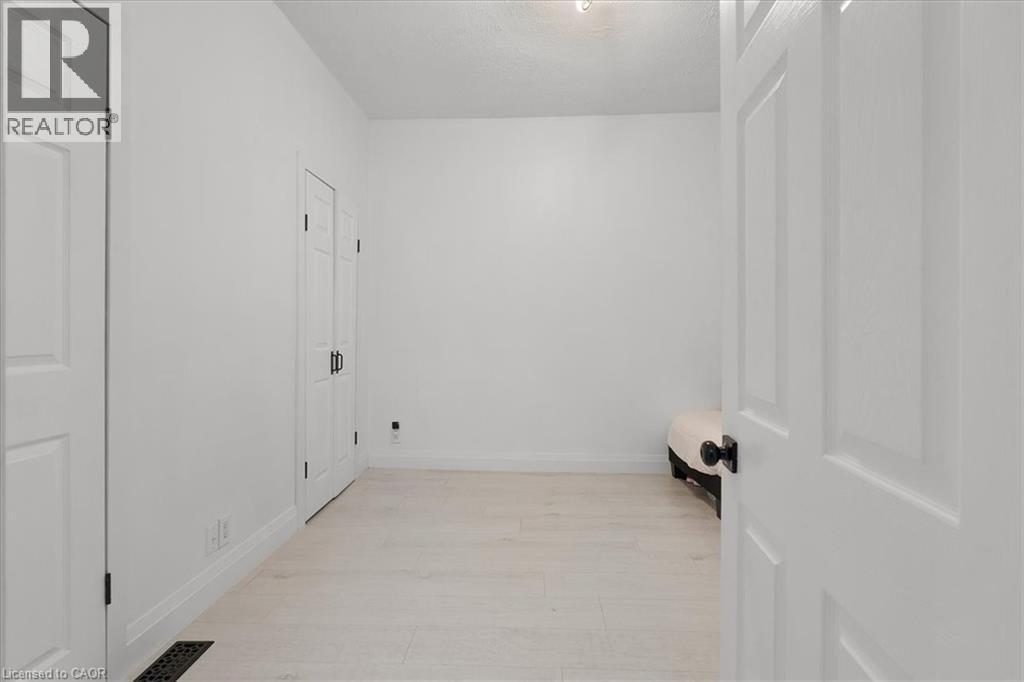 39 Division Street, Hamilton, Ontario  L8H 4Z7 - Photo 22 - 40799385