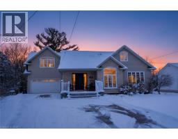 739 MONTGOMERY Drive, Ancaster, Ontario
