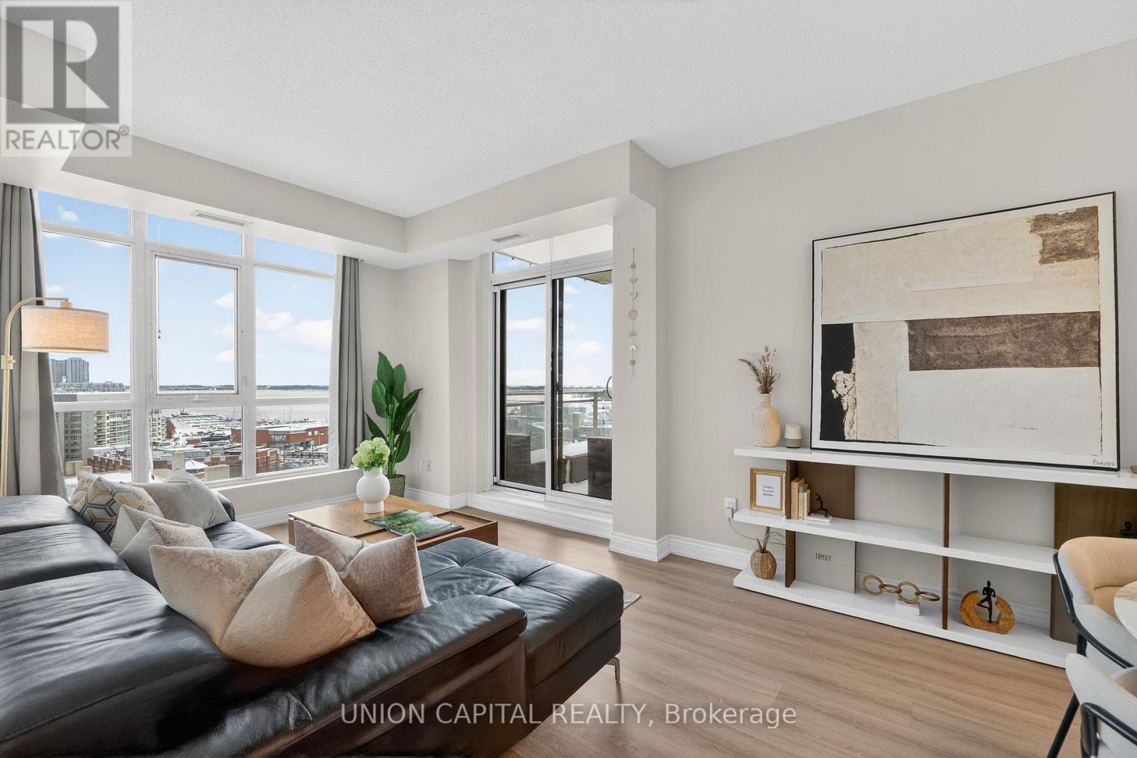 1501 - 21 Grand Magazine Street, Toronto, Ontario  M5V 1B5 - Photo 10 - C12707466