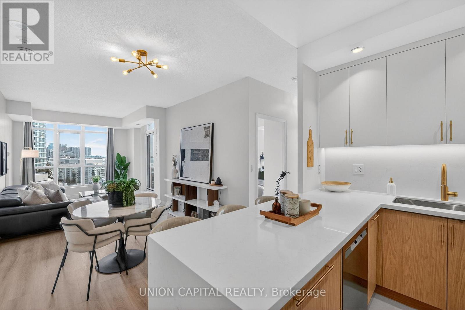 1501 - 21 Grand Magazine Street, Toronto, Ontario  M5V 1B5 - Photo 5 - C12707466