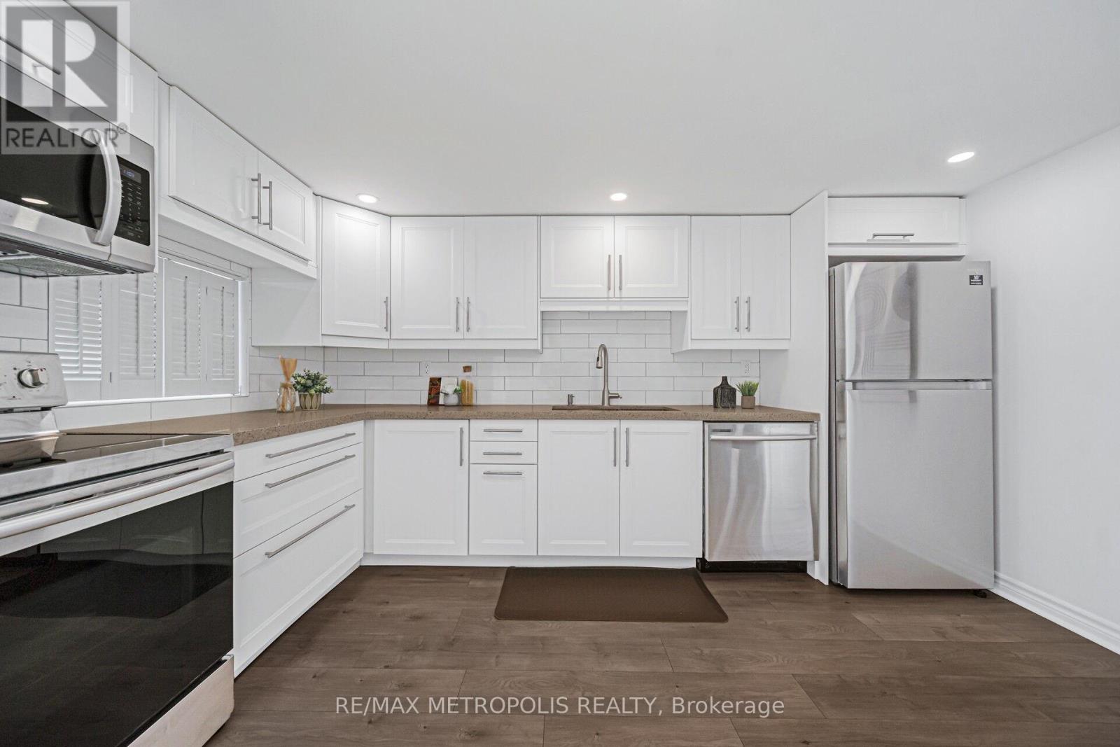 2212 - 2330 Bridletowne Circle, Toronto, Ontario  M1W 3P6 - Photo 16 - E12707450