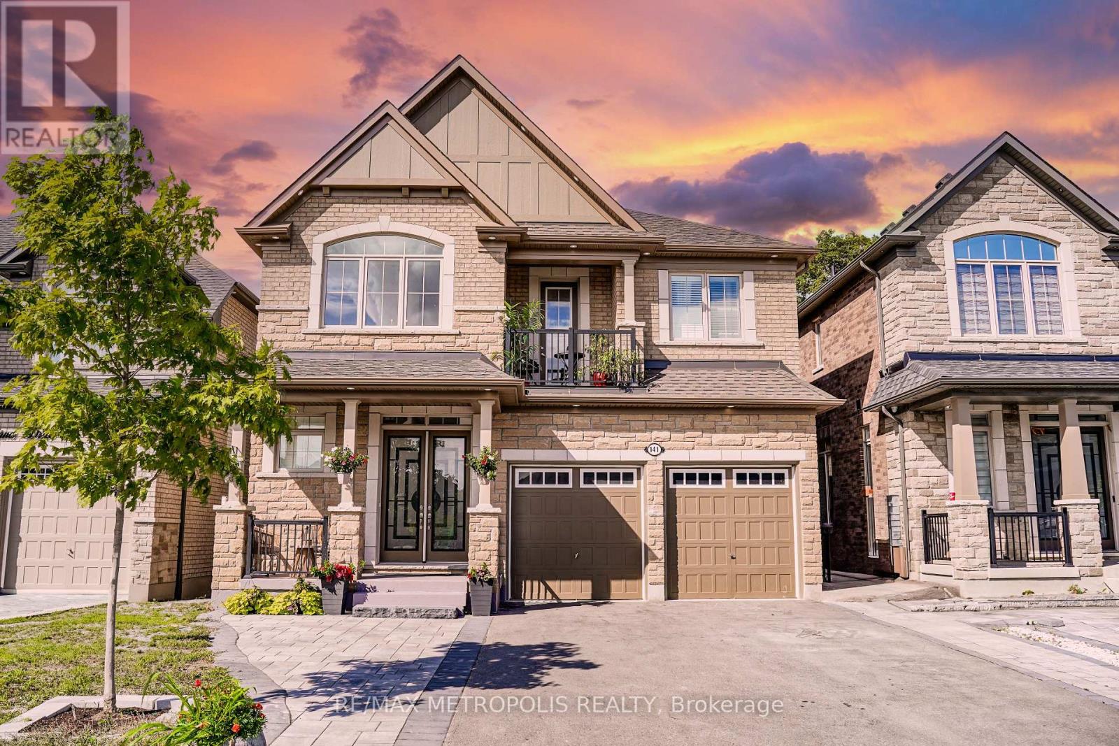 141 AUCKLAND DRIVE, Whitby, Ontario