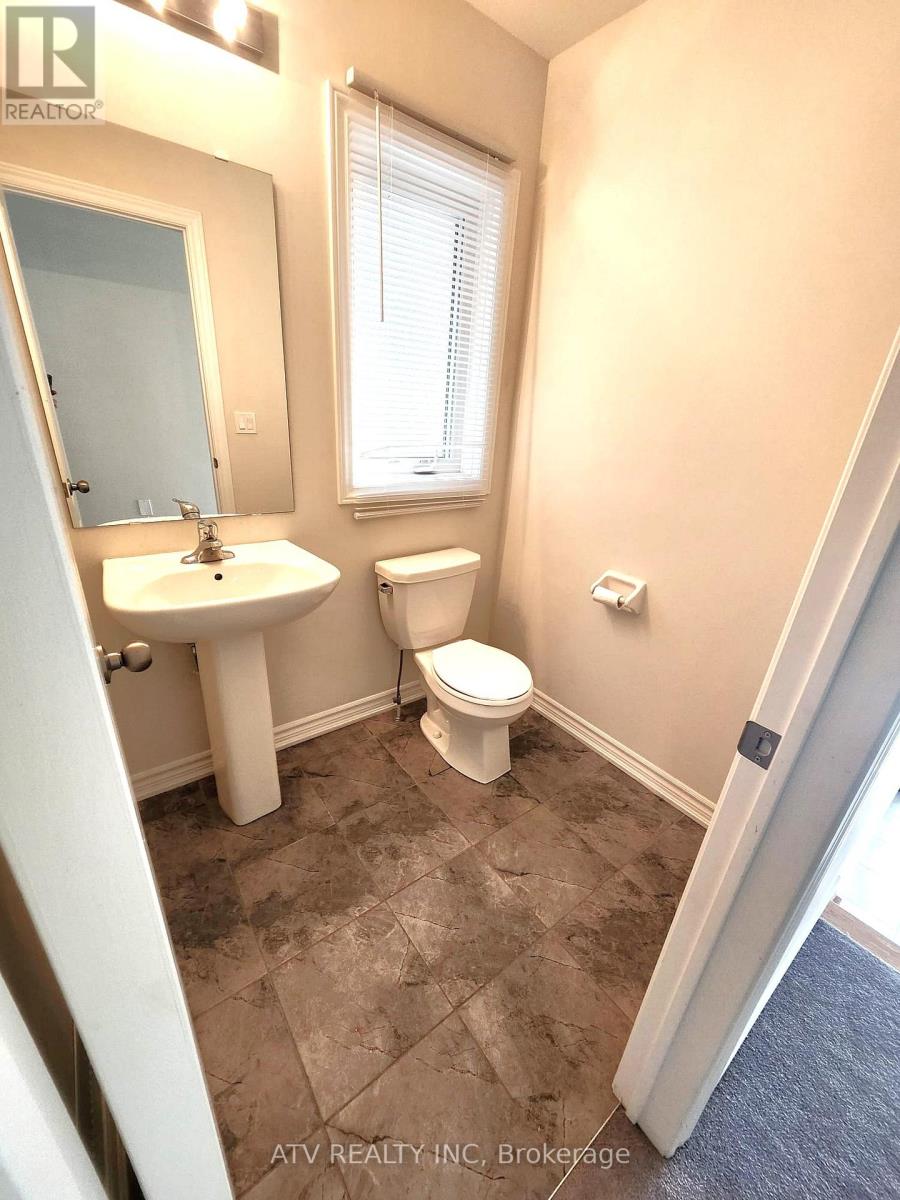 1909 Don White Court, Oshawa, Ontario  L1H 8L7 - Photo 3 - E12707462