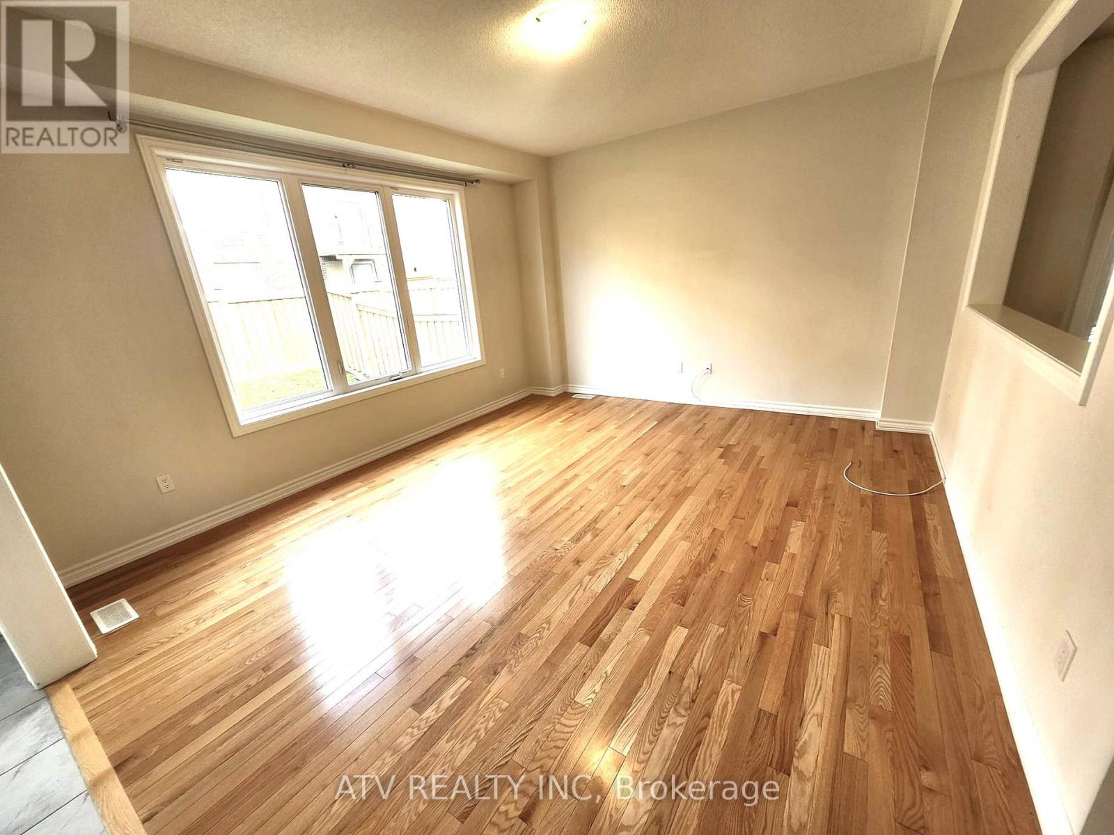 1909 Don White Court, Oshawa, Ontario  L1H 8L7 - Photo 4 - E12707462