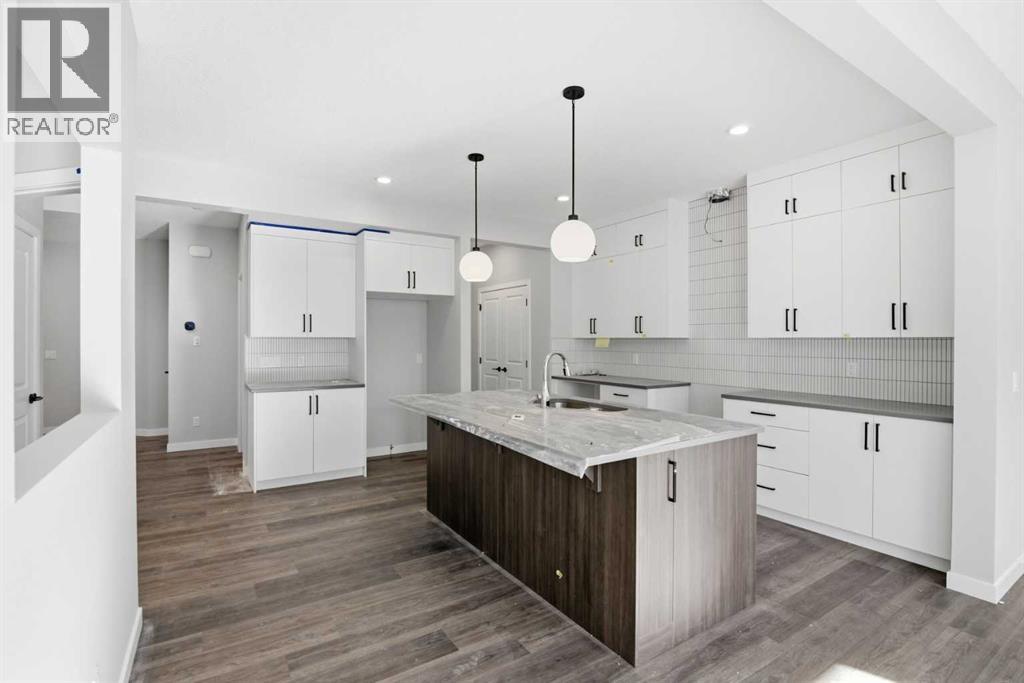 119 Chinook Winds Manor Sw, Airdrie, Alberta  T4B 5P9 - Photo 9 - A2260584