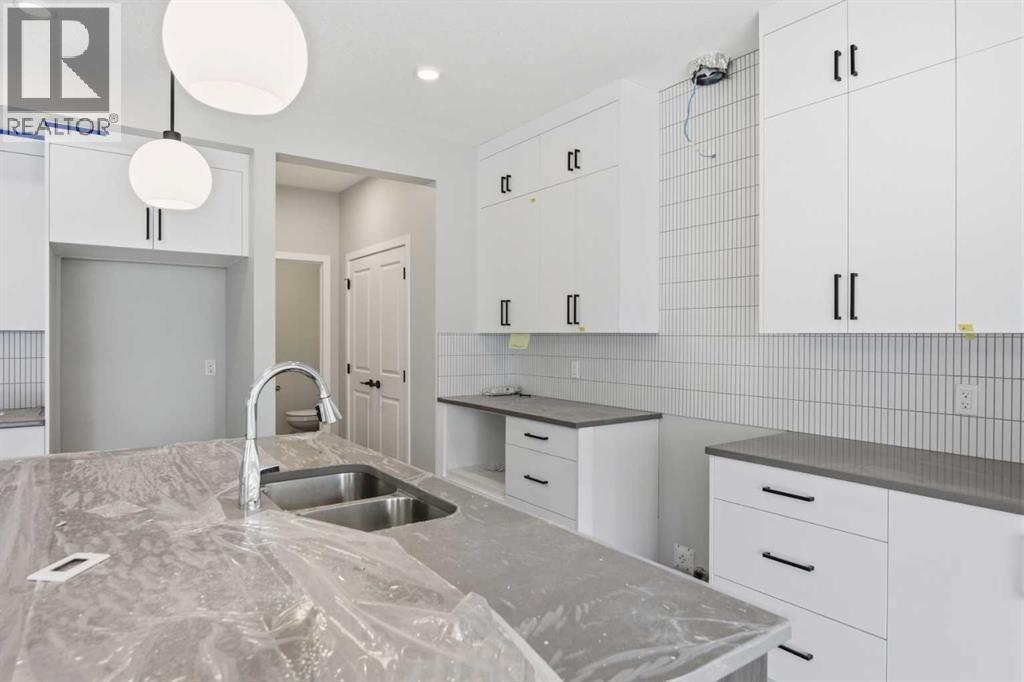 119 Chinook Winds Manor Sw, Airdrie, Alberta  T4B 5P9 - Photo 11 - A2260584