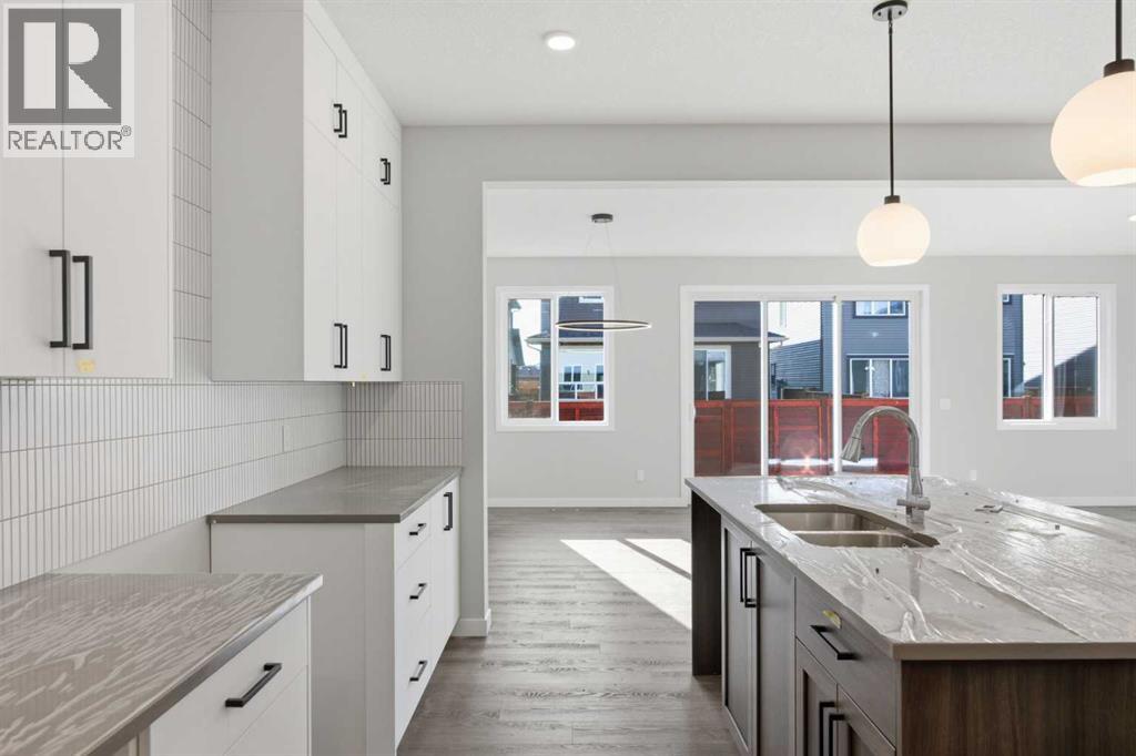 119 Chinook Winds Manor Sw, Airdrie, Alberta  T4B 5P9 - Photo 12 - A2260584